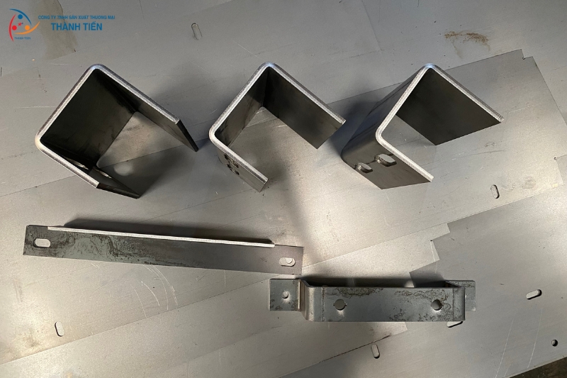Gia công gấp CNC U - V là gì?
