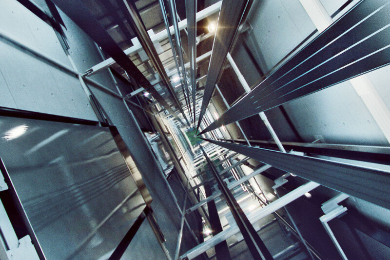 2 loại ray dẫn hướng thang máy phổ biến