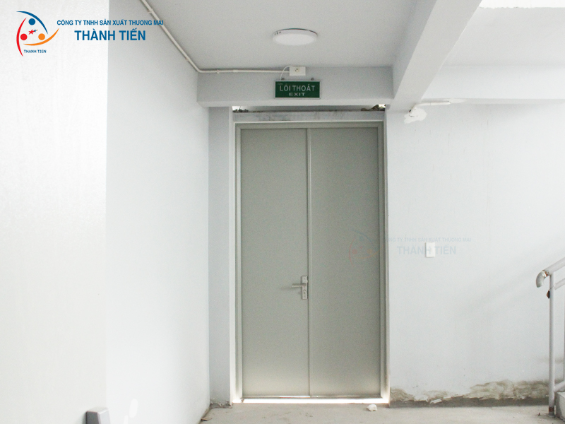 sản phẩm cửa thép chống cháy