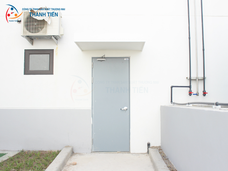 Cửa thép công nghiệp