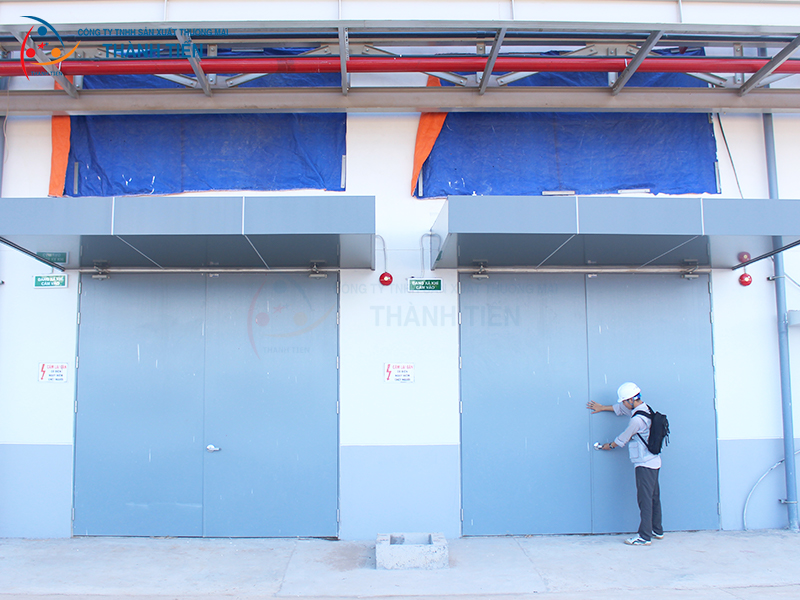 cửa công nghiệp