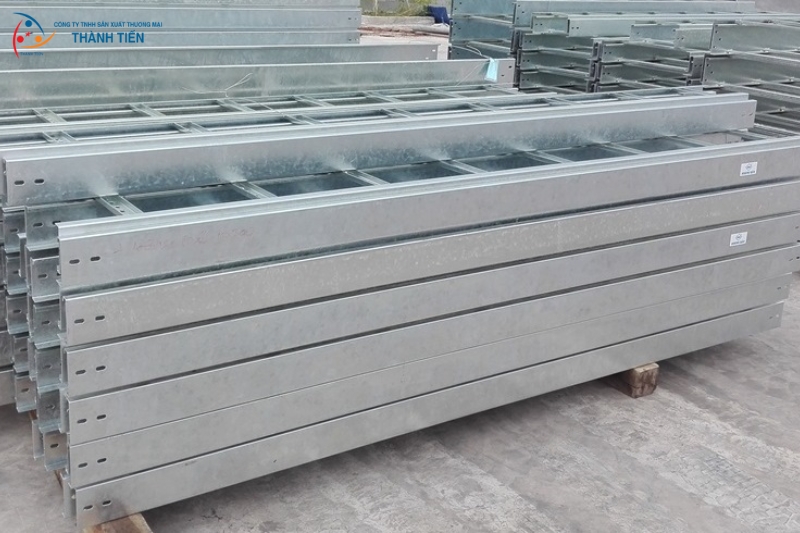 Thang máng cáp Hoàng Bảo