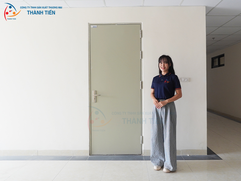 Cửa chống cháy sơn tĩnh điện màu EI322WN