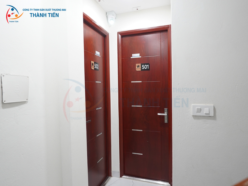 Cửa chống cháy vân gỗ