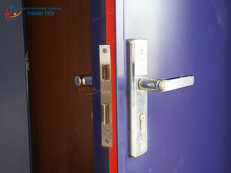 cửa thép chống cháy