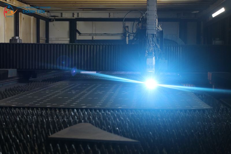 Lưu ý khi cắt laser sắt