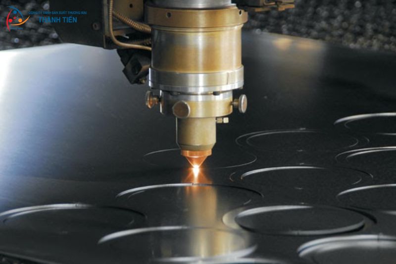 Cắt laser sắt
