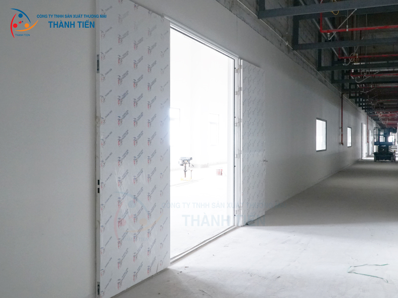 Cửa thép công nghiệp