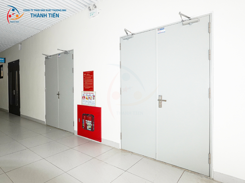 Cửa chống cháy