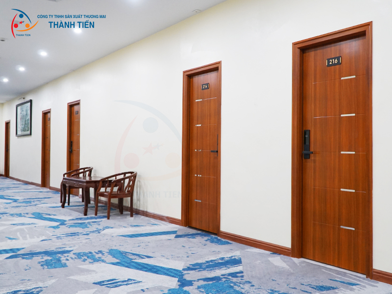 Cửa thép vân gỗ