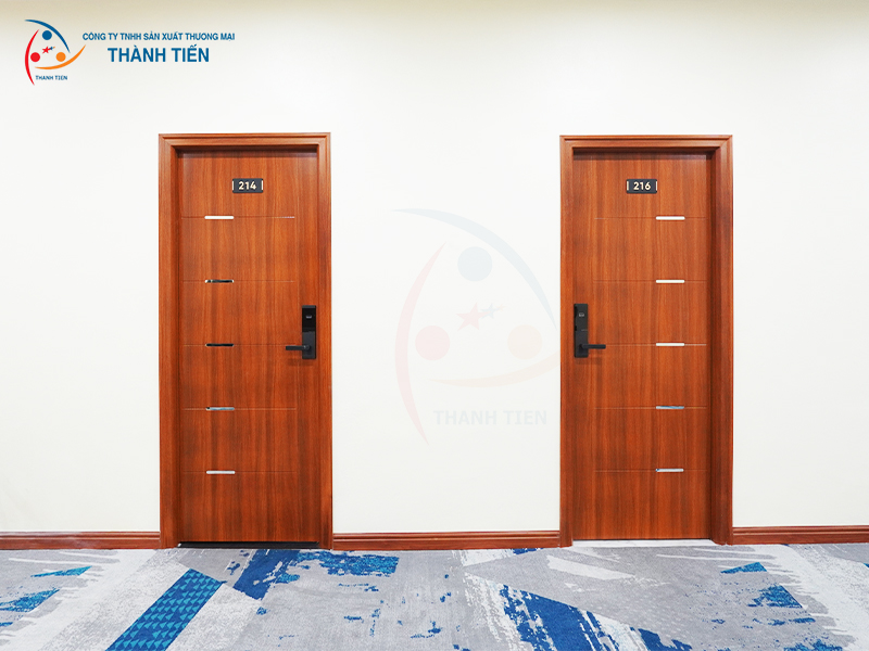 Cửa thép vân gỗ