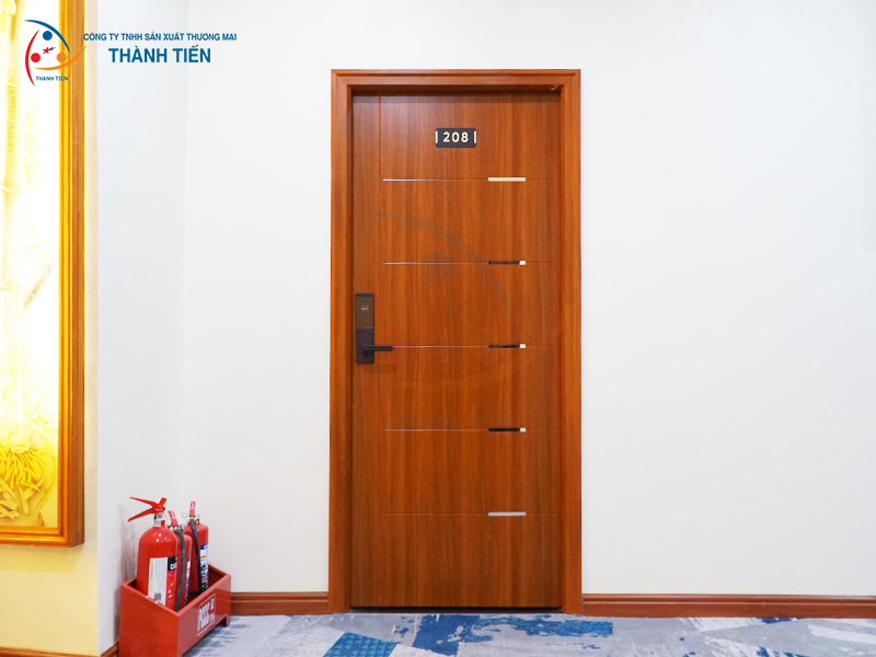 Cửa thép vân gỗ