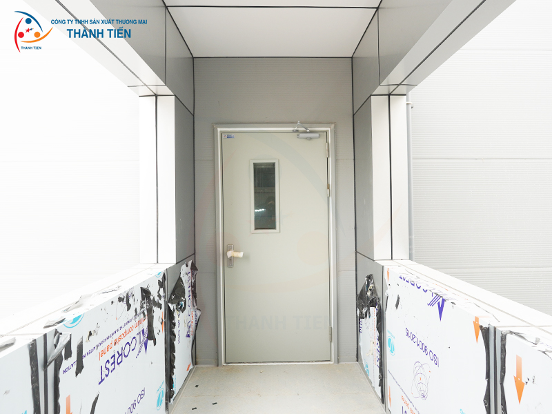 Cửa thép công nghiệp