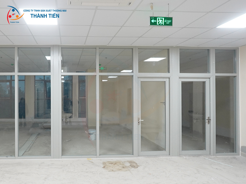 Cửa kính chống cháy