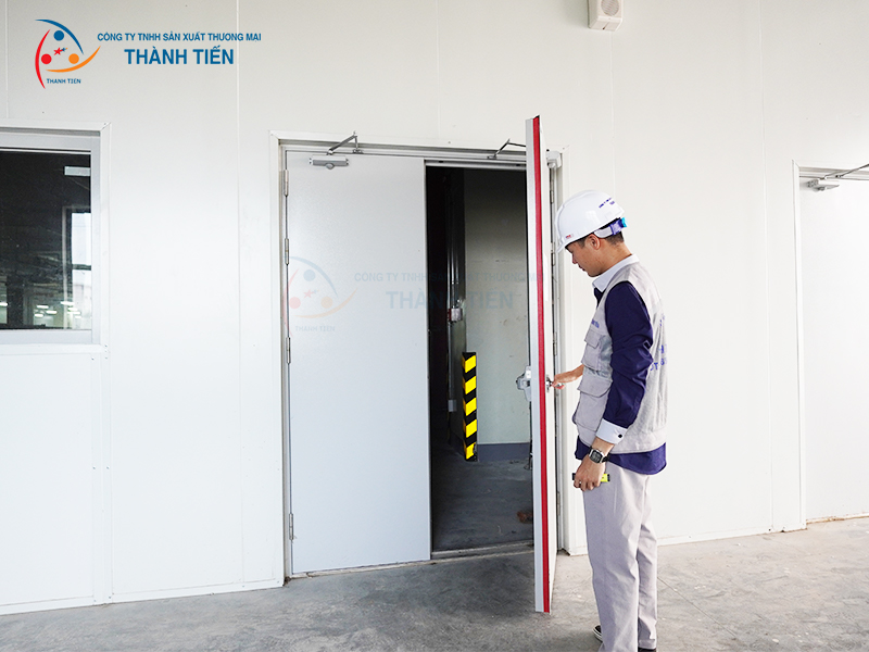 Chuyên gia đánh giá như nào về mức độ chống cháy của cửa EI60?