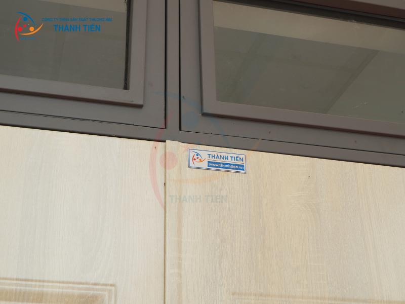 Cửa thép vân gỗ Thành Tiến