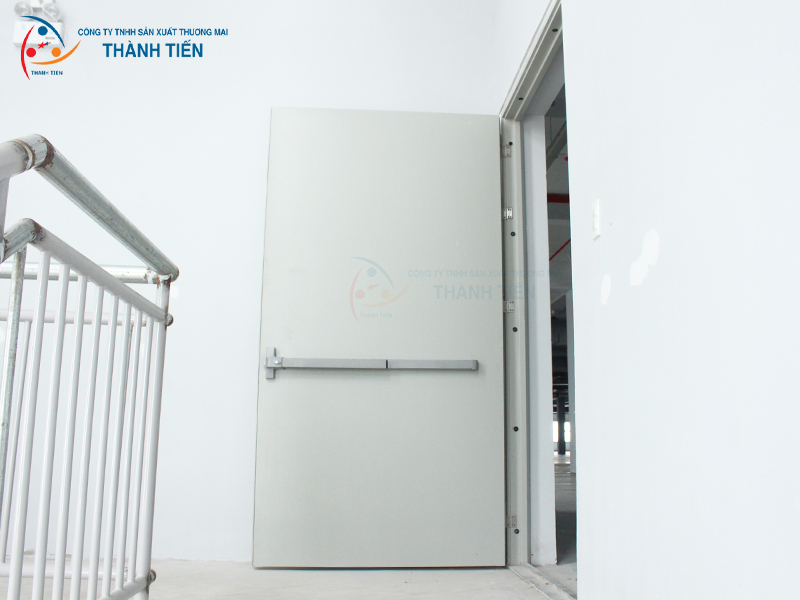 Cửa chống cháy có thực sự cứu được người khi cháy lớn?