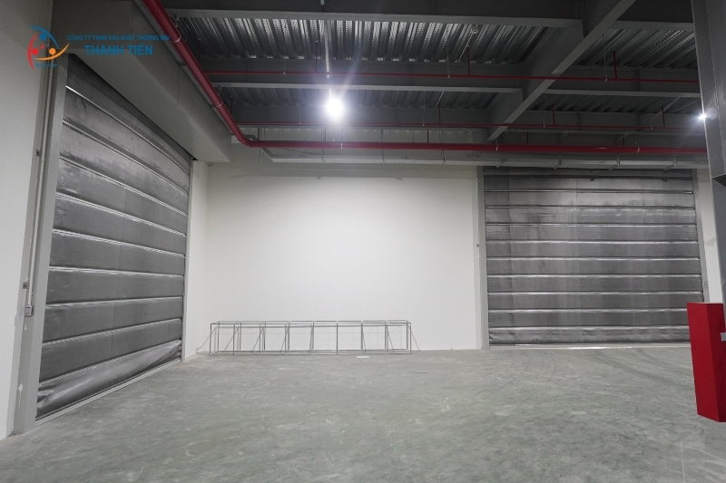 Lợi ích khi sử dụng màn cuốn ngăn cháy cho nhà xưởng