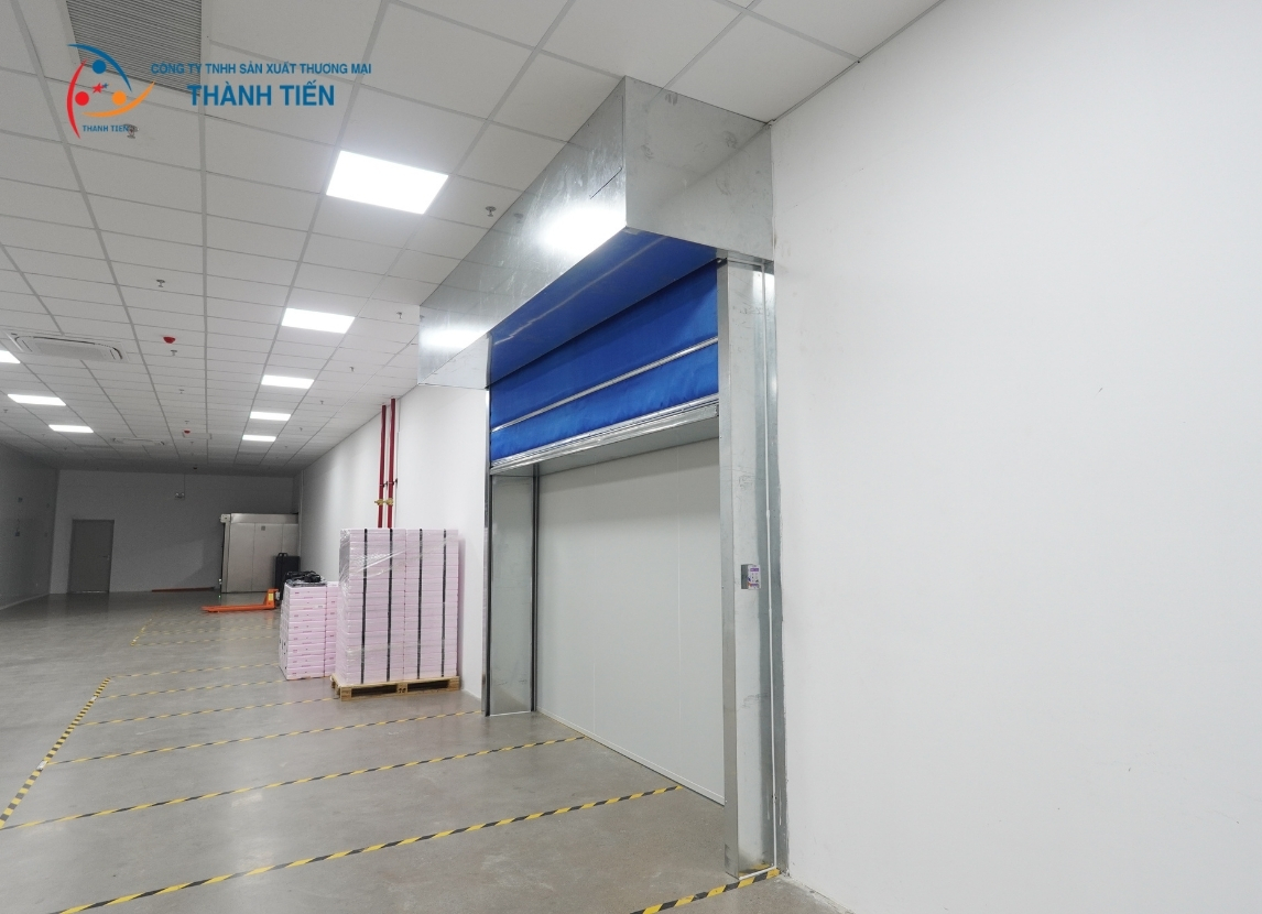 Những lý do nên sử dụng màn cuốn chống cháy tại nhà xưởng