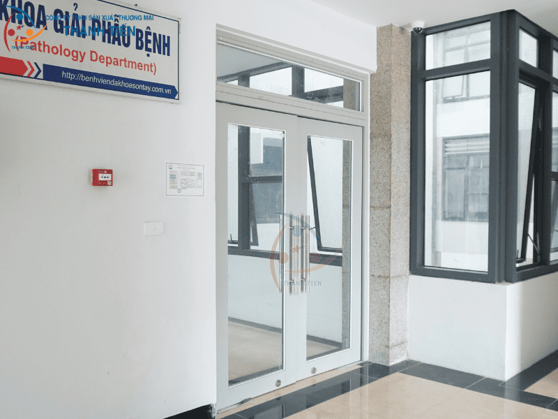 địa chỉ cung cấp cửa kính chống cháy