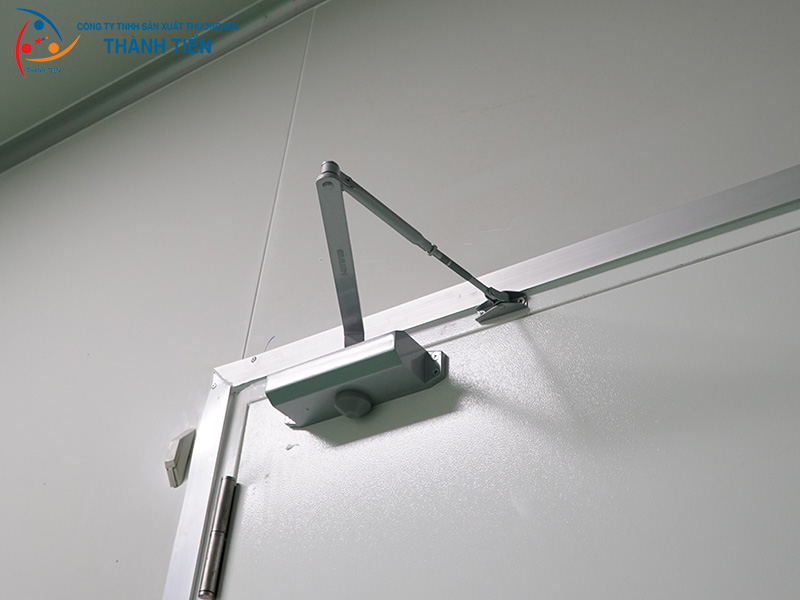 thời gian đóng tự động của cửa chống cháy